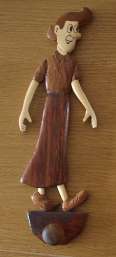 Curiosa - houten sidonia kapstok (24K)
